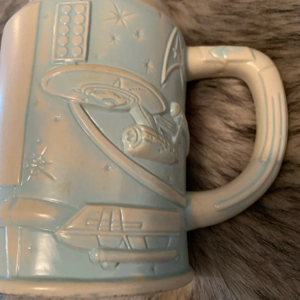 Blue Star Trek ships and insignia mug. - Picture 3 of 10